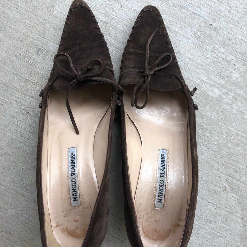 Suede brown kitten heels